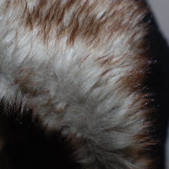 Womens Hat Scarf Faux Fur 100% Acrylic One Size Adult 48” Scarf EUC  One piece - Picture 7 of 9